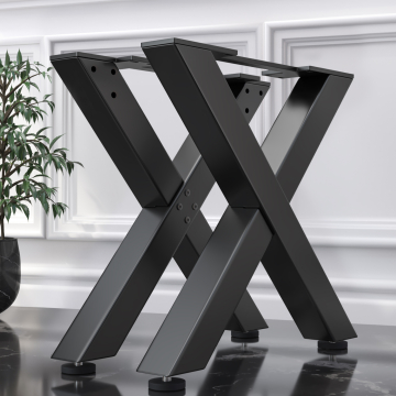 JUANA | Tavola antiscivolo | Nero | Gambe: 6x6cm | L68xH73cm