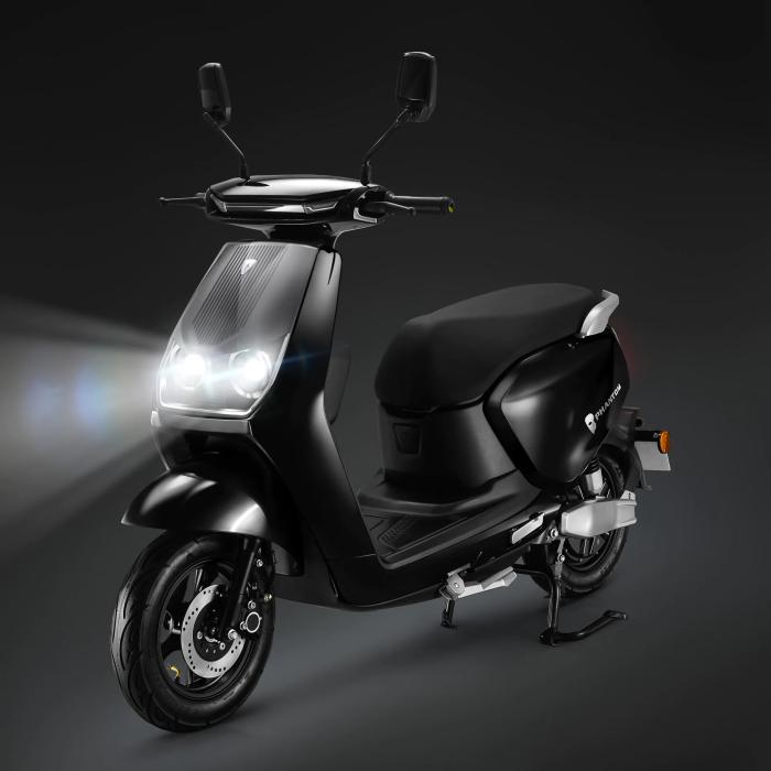 PHANTOM | E-Scooter | Blybatteri | 1200 Watt | 42km/h | Sort PHANTOM | E-Scooter | Blybatteri | 1200 Watt | 42km/h | Sort