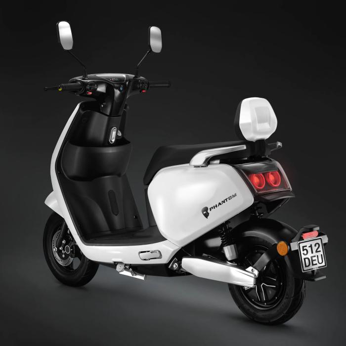 PHANTOM | El-scooter | litiumbatteri | 1500 watt | 45 km/t | Hvit | +Porter PHANTOM | El-scooter | litiumbatteri | 1500 watt | 45 km/t | Hvit | +Porter