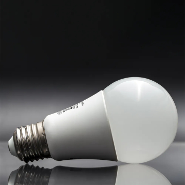 PIA | Lyspære | LED-er | E27 | fargeendring | Glødelampe