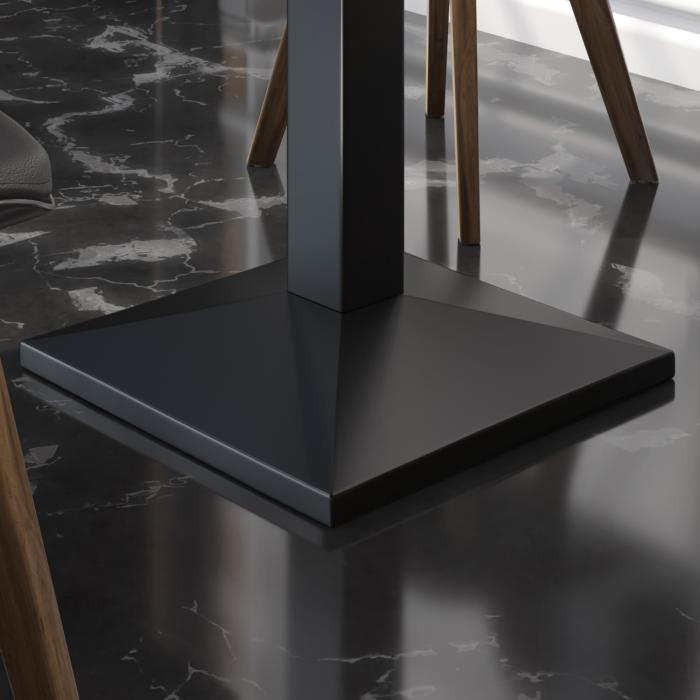 PPA | Bistro bord trekant | B:D:H 70 x 70 x 81 cm | Eik / Sort | Torget PPA | Bistro bord trekant | B:D:H 70 x 70 x 81 cm | Eik / Sort | Torget